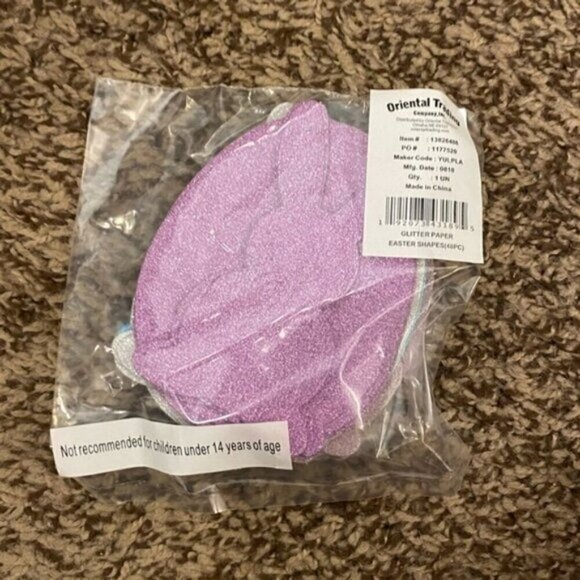 Easter Glitter Shapes 48 Pack - Picture 3 of 3